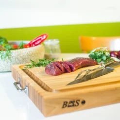 Boos Blocks Schneidebrett ProChef, Ahorn Mit Edelstahlgriffen 61x46x6 Cm -Gasgrills Verkaufsgeschäft bb schneidebrett ahorn 61x46x6cm rafr2418 e02b31befc94717647e32002b4e18d87