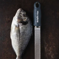 Microplane Premium Reibe / Zester, Anthrazit Grau 8 Microplane Premium Reibe / Zester, Anthrazit Grau -Gasgrills Verkaufsgeschäft microplane premium reibe zester anthrazit grau 50cab73deb3095e617cdfdd3b17d6dfd