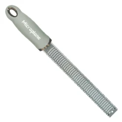 Microplane Premium Reibe / Zester, Salbei Grün -Gasgrills Verkaufsgeschäft microplane premium reibe zester salbei gruen a69b6854089b3f9d63f27980c4e212e2