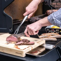 ZWILLING BBQ+ Schneidebrett Mit Auffangschale, 39 X 30 Cm, Edelstahl -Gasgrills Verkaufsgeschäft zwilling bbq schneidebrett mit auffangschale 39 x 30 cm edelstahl c571e97e74cb1d1cb82575543a996edf