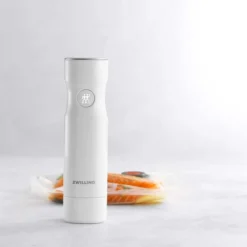 ZWILLING FRESH & SAVE Vakuumpumpe Mit Ladekappe, Weiß -Gasgrills Verkaufsgeschäft zwilling fresh save vakuumpumpe mit ladekappe weiss a62fd00c4d1e374949ba364efabe84f5